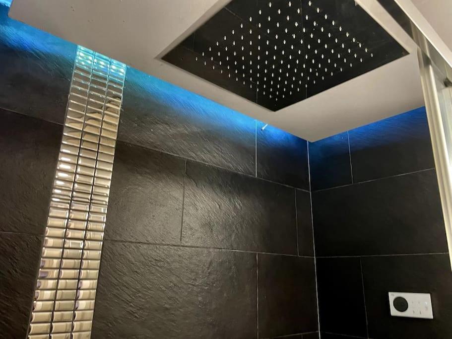 Nuevo!! Apartamento Lujo&Confort. Parking Sewilla Zewnętrze zdjęcie