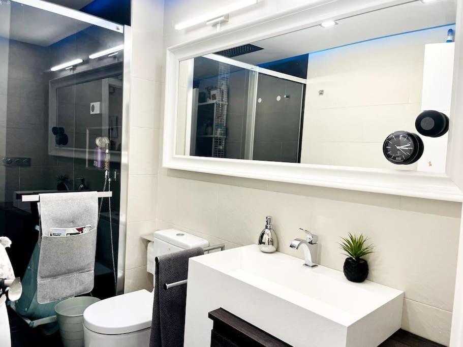 Nuevo!! Apartamento Lujo&Confort. Parking Sewilla Zewnętrze zdjęcie
